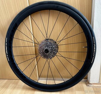 Nová sada carbon kol Bontrager Aeolus Elite 35 TLR - 2