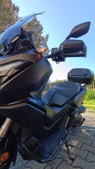 Honda ADV 350 - 2