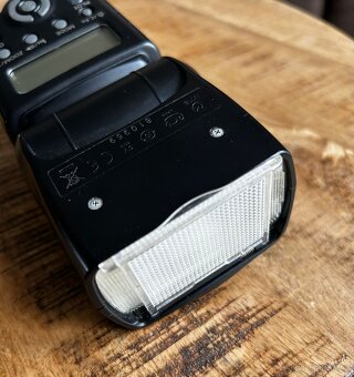 Blesk Canon Speedlite 430ex II - 2