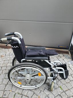 invalidní vozík DMA, brzdy pro doprovod - 2