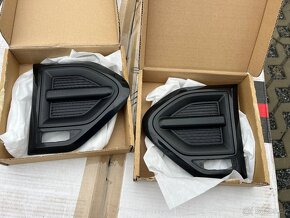 Kryty do blatniku originál Mini Cooper Countryman F60 - 2