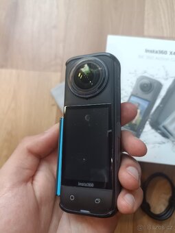 Prodám kameru Insta360 X4 - 2