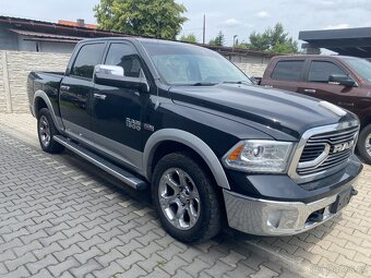 Dodge Ram 5.7 4x4 LARAMIE MOC HEZKY - 2