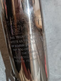 Náhradní díly Triumph a jiné - 2