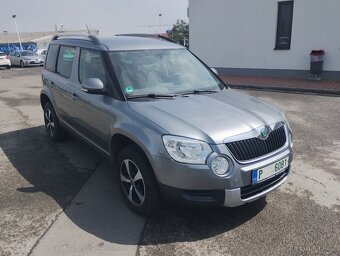 YETI 1,2 TSI 77 KW 2012 ALU TAŽNÉ PDC KLIMA SERVISKA - 2