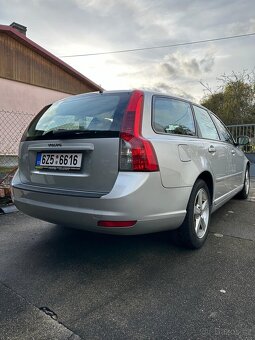 VOLVO V50 2.0D - 2
