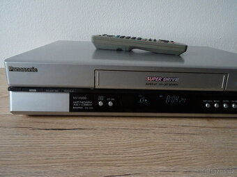 Špičkový videorekordér PANASONIC NV-HV60, 6 hlav,Hifi Stereo - 2