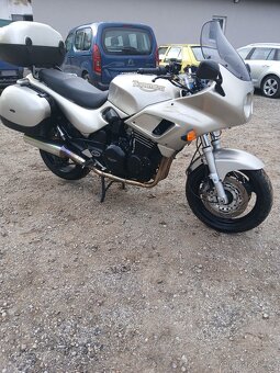 Triumph 900 sprint - 2