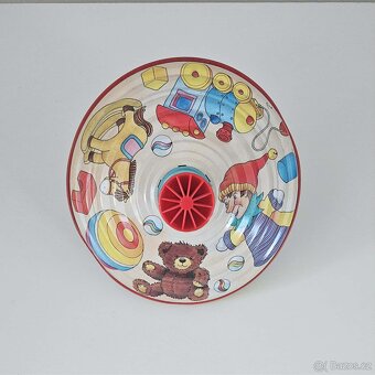 STAROŽITNÁ PLECHOVÁ KÁČA - 2