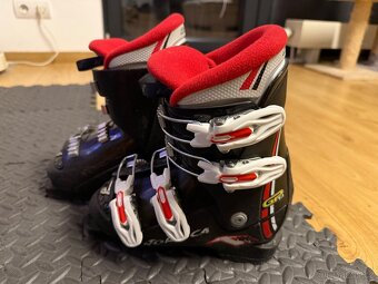 Lyžáky Nordica 4 přezky, vložka na nohu 20cm. - 2
