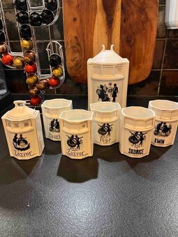 Staré rokoko kořenky - 2