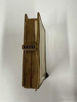 Starožitná modlitební kniha - 2