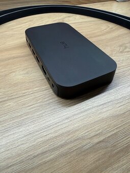 Philips Hue Sync Box + Philips Hue Gradient lightstrip 65" - 2