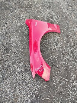 Levý přední blatník AUDI A4 model B8 - 2