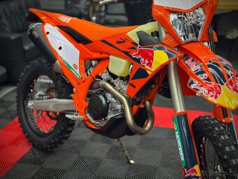 KTM 500 EXC-F 2025 CHAMPION EDITION - 2