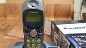 Bezdrátový telefon Panasonic KX-TCD445 pevné linky - 2
