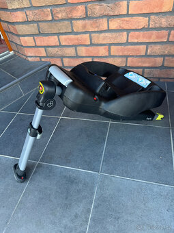 Maxi cosi cabriofix + základna s isofixem 0-13kg - 2