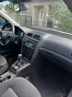 Škoda oktavia 2 1.6 fsi 85kw 2008 - 2