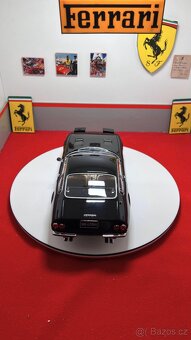 Ferrari 365 GTB4 1:18 Kyosho - 2