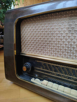 Starožitné německé rádio EAW Undine II 8176E - 2