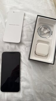 iPhone 11 Pro Max 256 GB – perfektní stav, baterie 85 % - 2