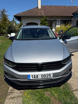 Volkswagen Passat - 2