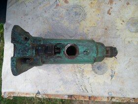 Hydraulický zvedák - 2