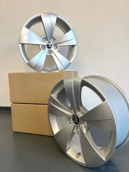 Originální alu kola Triton, Škoda Superb 3, 5x112 r17 - 2