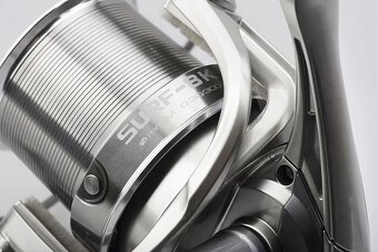 Nové Navijáky Okuma Surf 8k.. - 2