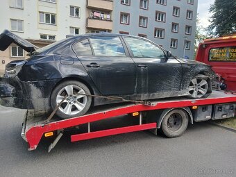 Bmw e60 525D Manuál dily - 2