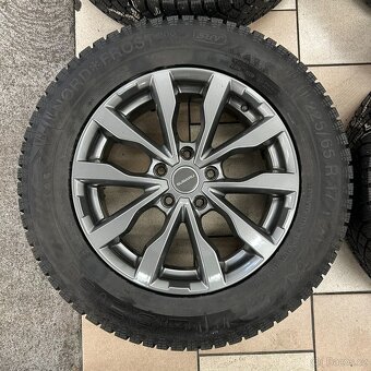 Subaru Outback zimní sada kol GISLAVED 225/65/R17 - 2