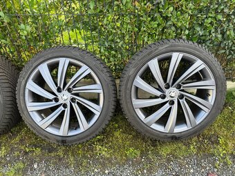 ZIMNÍ Škoda ALU sada Perseus 18", Pirelli 6mm, 2022 - 2