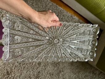 Krasny starozitny skleneny brouseny tac - 2