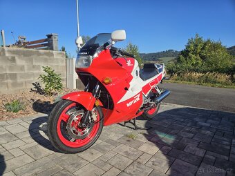 Honda VFR 750 - 2