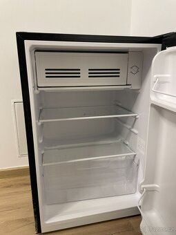 Malá lednice Klarstein 76l – jako nová. - 2