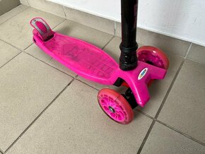 Detska kolobezka Rider (svitici kola) pro vek 3-6 let - 2