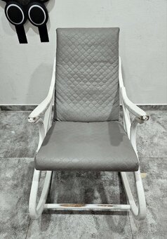 Staré houpací křeslo - 2