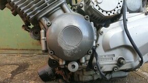 Yamaha XJ900 Diversion - motor - 2