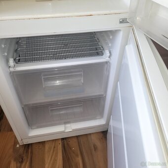 Prodám ledničku s mrazákem 175cm - 2