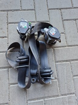 přední pravý pás z Ford Mondeo MK4 facelift 2012 - 2