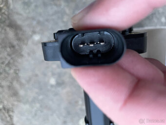 Čidlo hladiny oleje VOLVO - 2