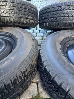 Range Rover 235/70 R16 - 2