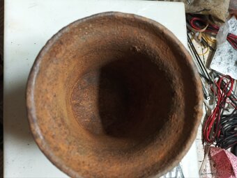 Starožitný kovový hmoždíř - 2