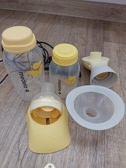 Odsávačka mléka Medela - 2