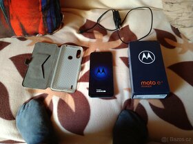 Prodám Motorola e7, 4/64 - 2