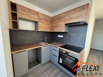 Pronájem moderního bytu 2+kk s parkovacím stáním, 51m2, Slez - 2