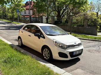 Kia Rio - 2