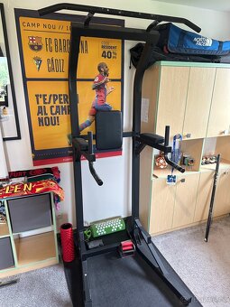 Hrazda na shyby decathlon - 2