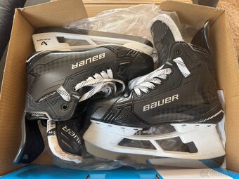 Brusle Bauer Supreme Shadow Int - 2