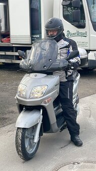 Versity 300 - 2